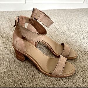 FRYE Brielle Scalloped Sandals